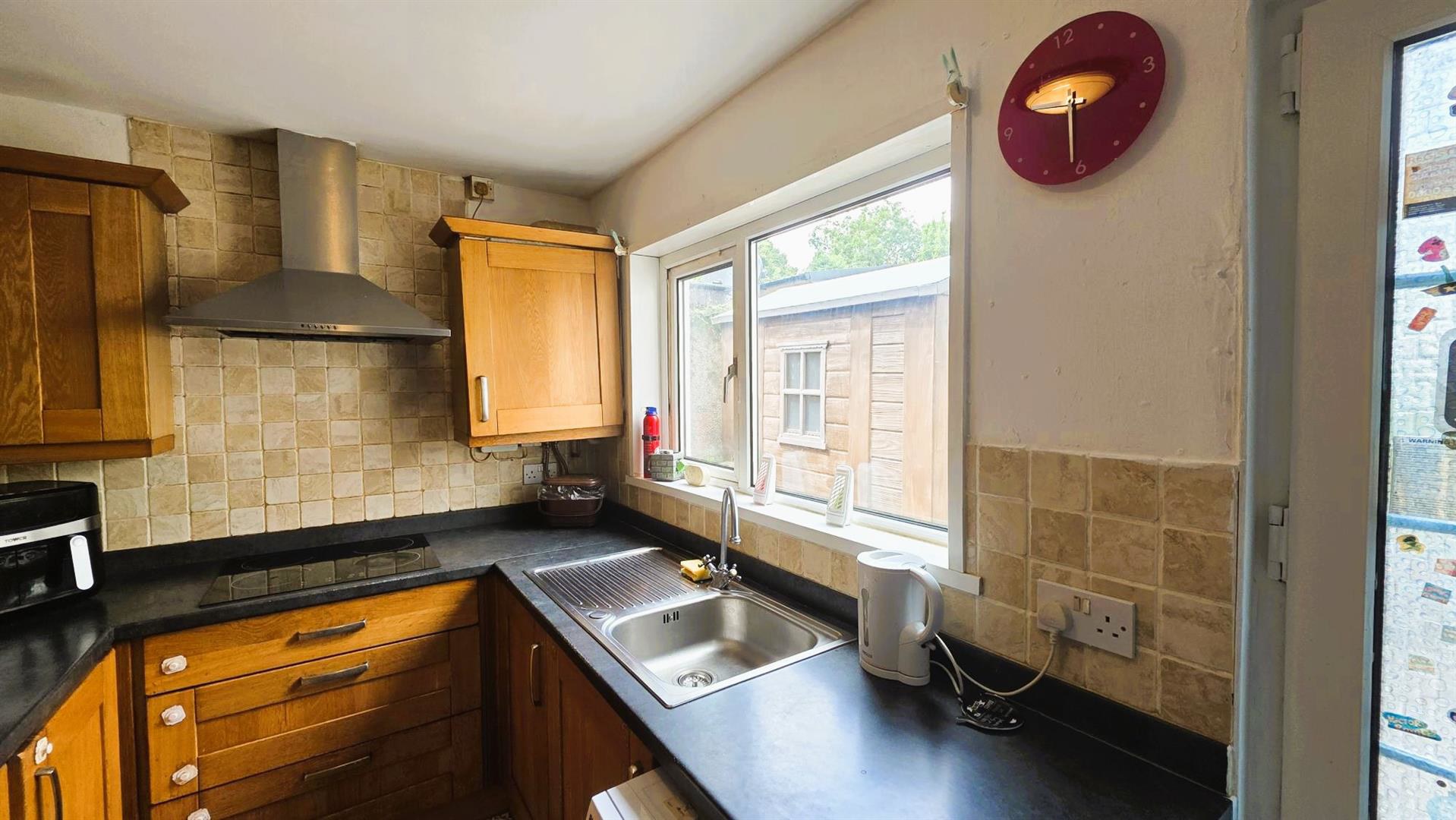Five Roads, Llanelli, photo 6