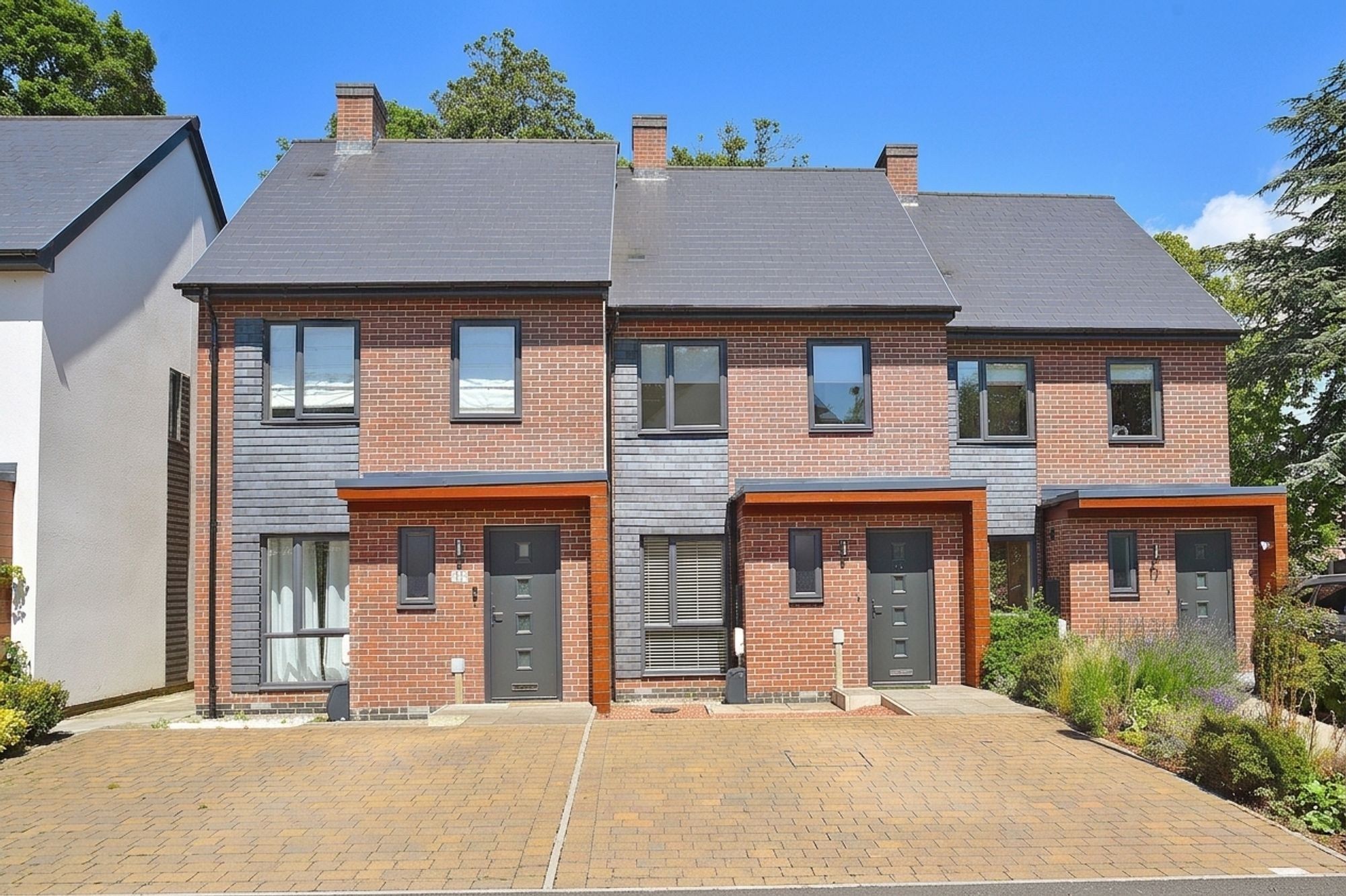 2 bed home for sale in Woodleigh Close, Harrogate