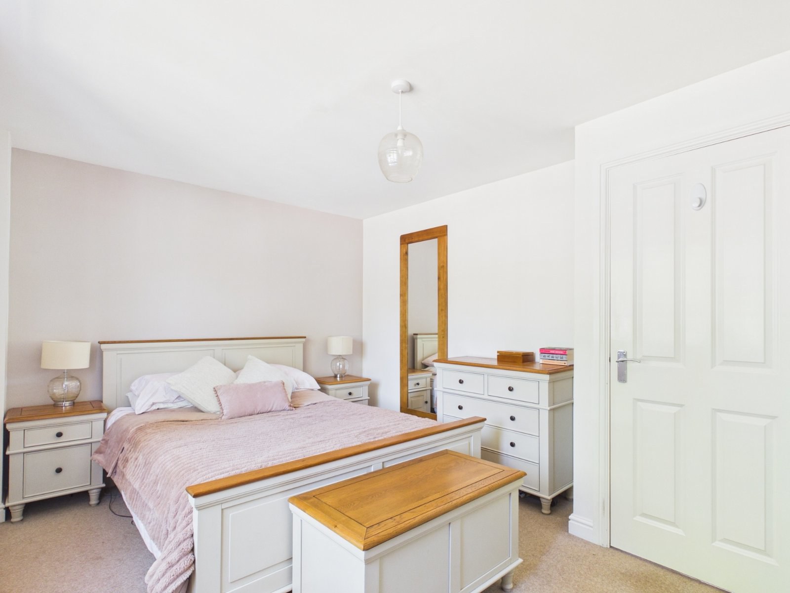 Clayton Road, Lane End, Buckinghamshire, HP14, photo 7