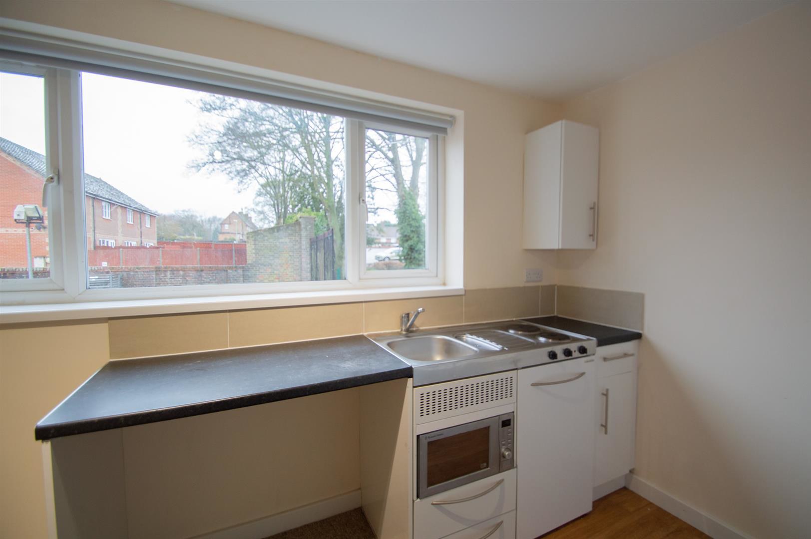 70 High Street, Haverhill, CB9, photo 4