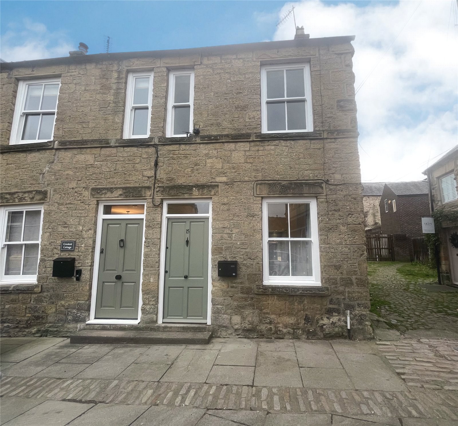 semi-detached house to let in Hallgate