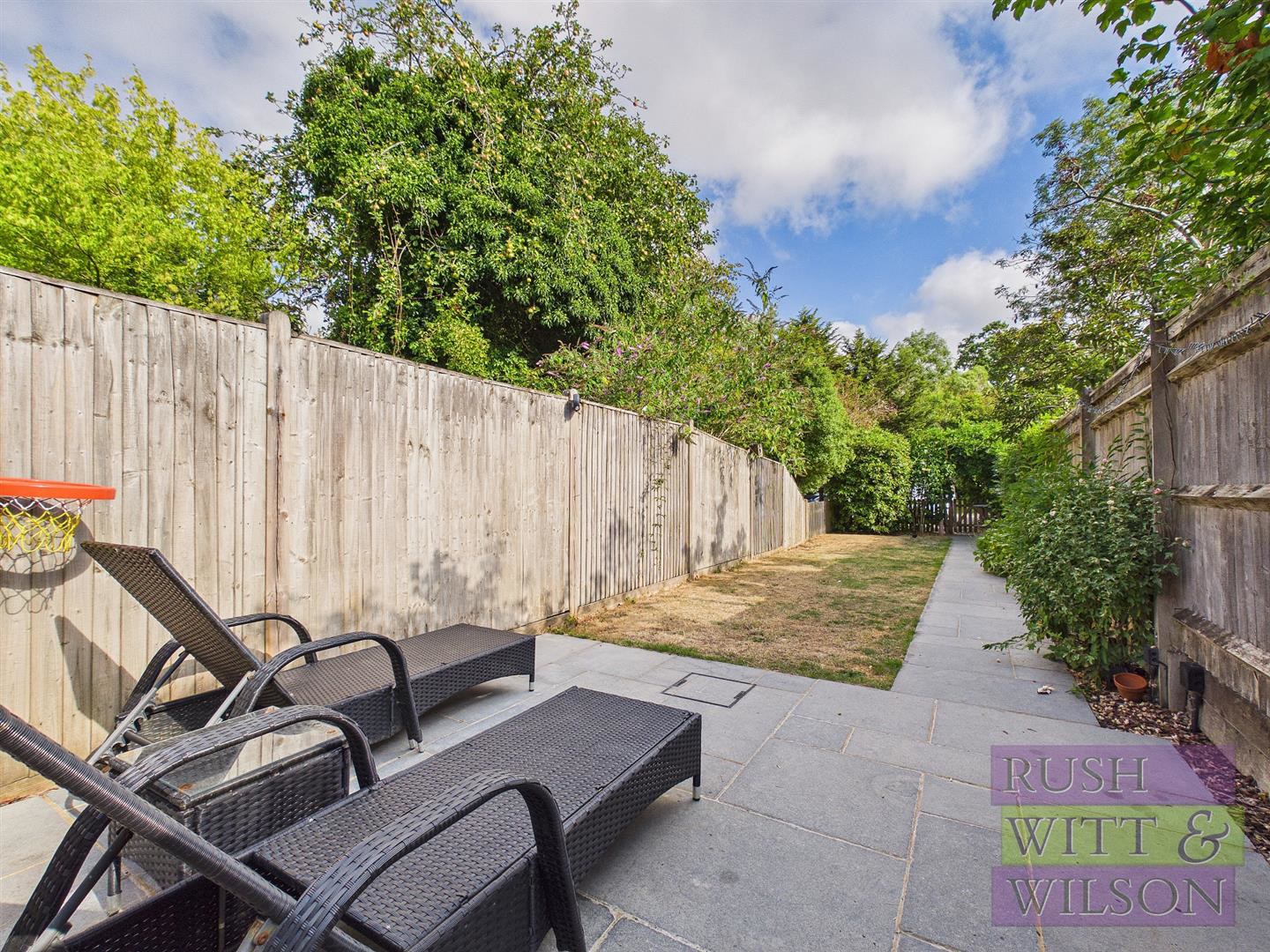 Chitcombe Road, Broad Oak, photo 26