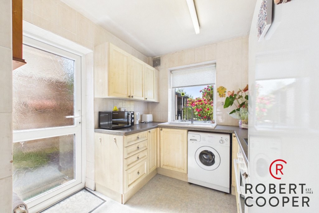 Masson Avenue, Ruislip, HA4, photo 3