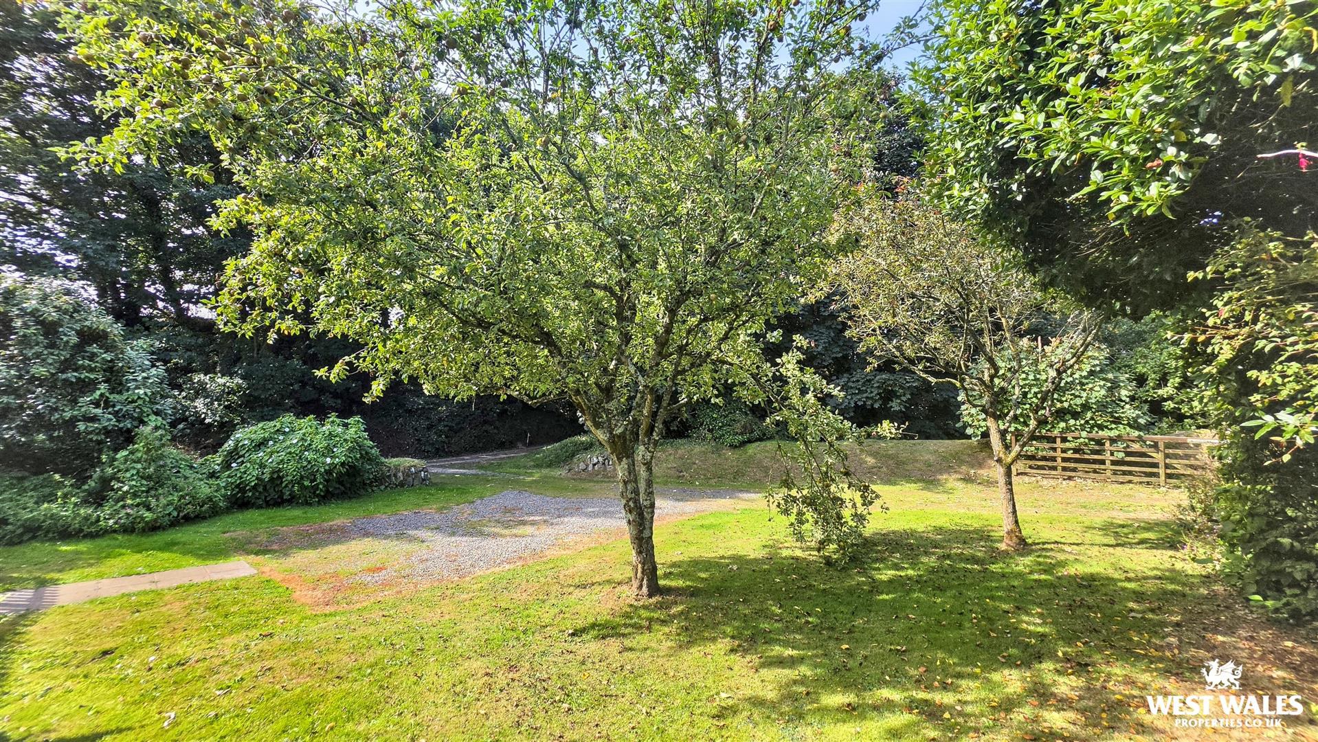Ffordd Yr Afon, Haverfordwest, photo 20