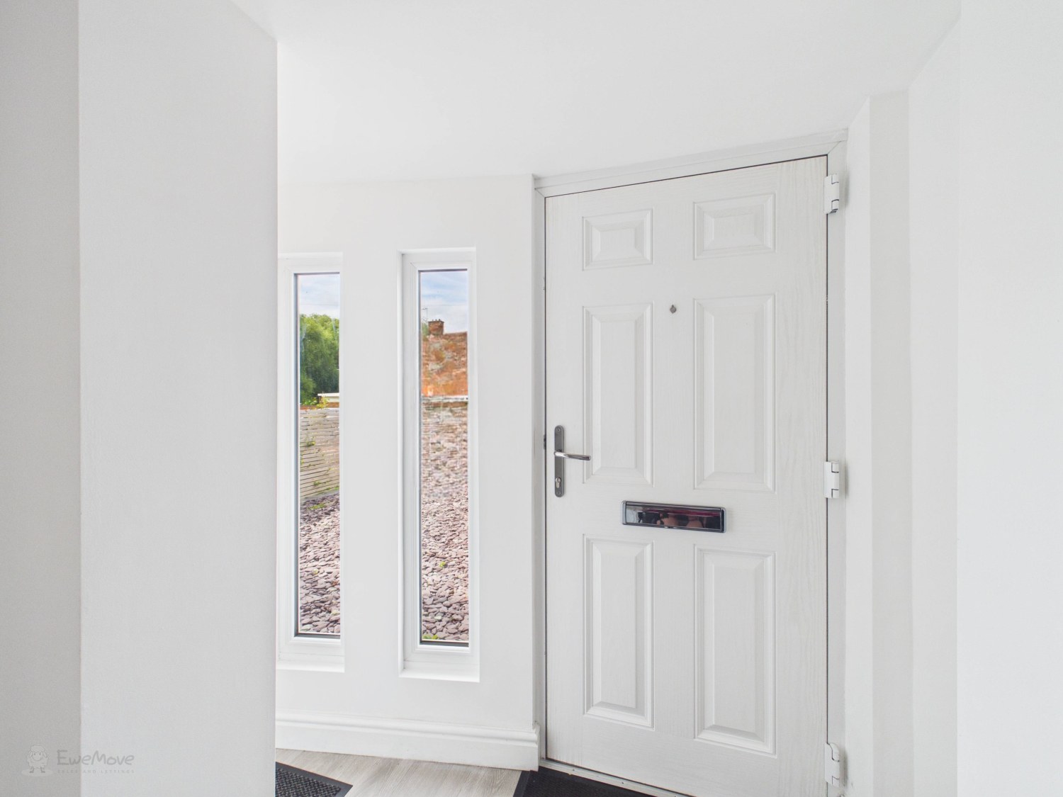 Featherston Drive, Burbage LE10, photo 8