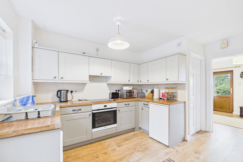 17 Beathwaite Gardens, Levens, LA8 8NG, photo 3
