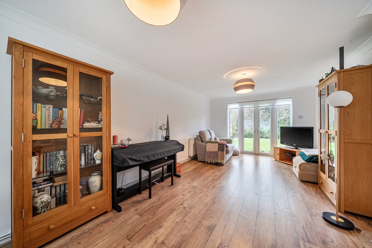 Acacia Close, Stanmore, HA7, photo 2