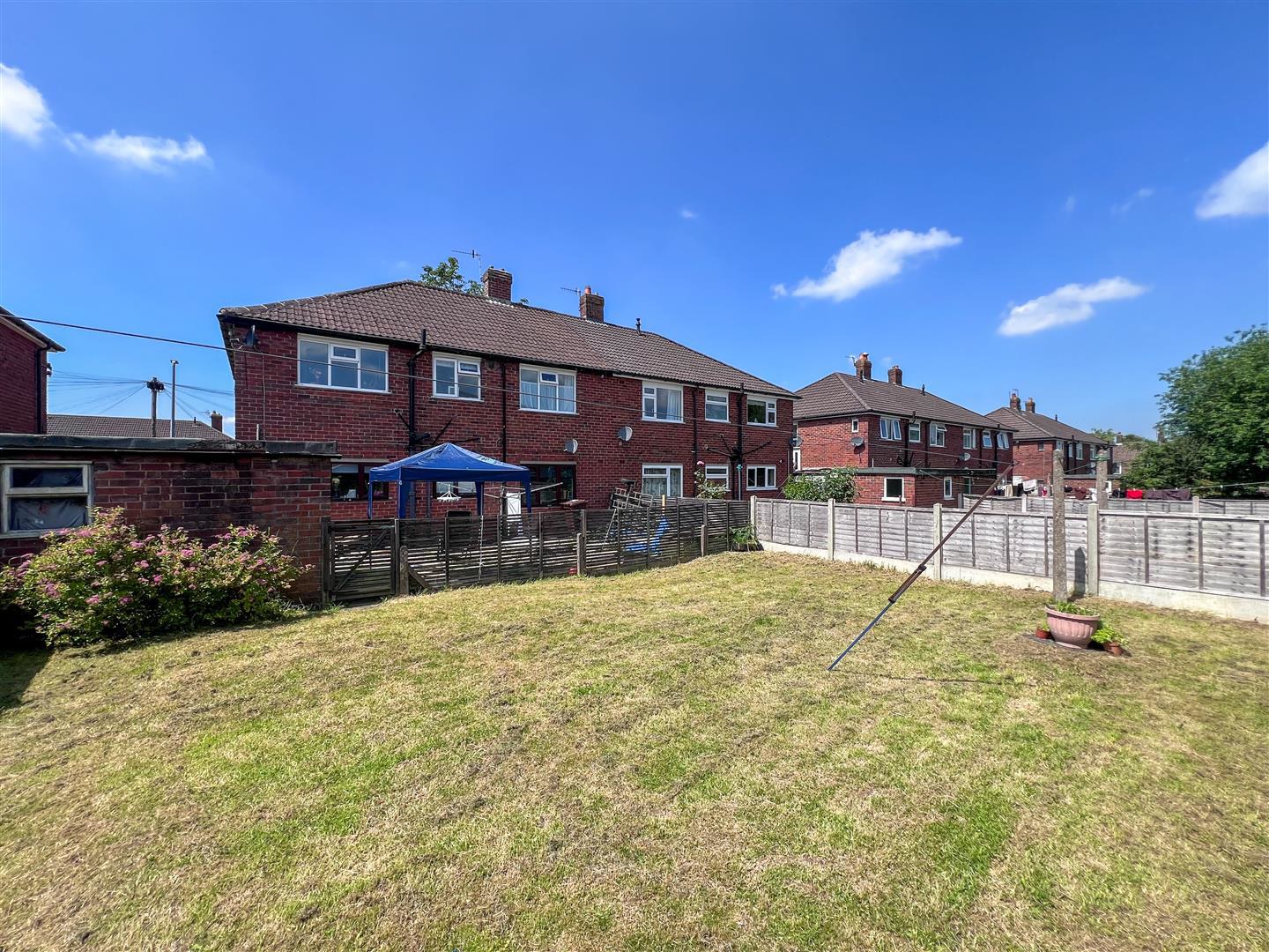 Queens Drive, Leek, ST13 6PZ, photo 15
