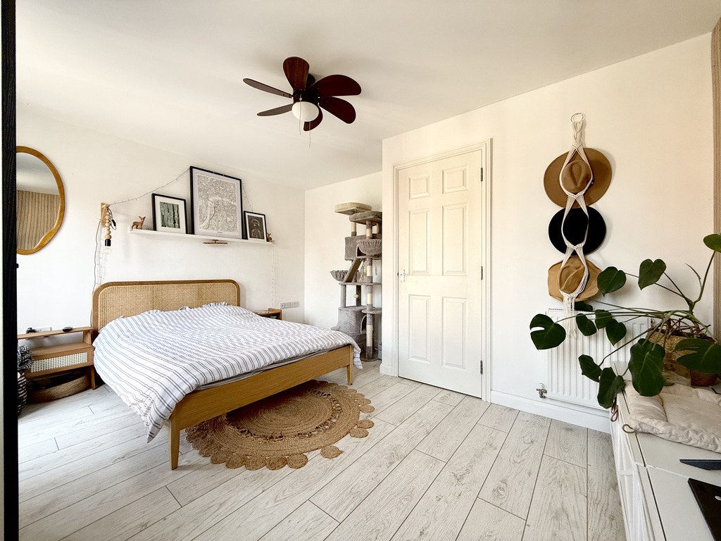 Birkbeck Chase, West Wick, Weston-super-mare, photo 8