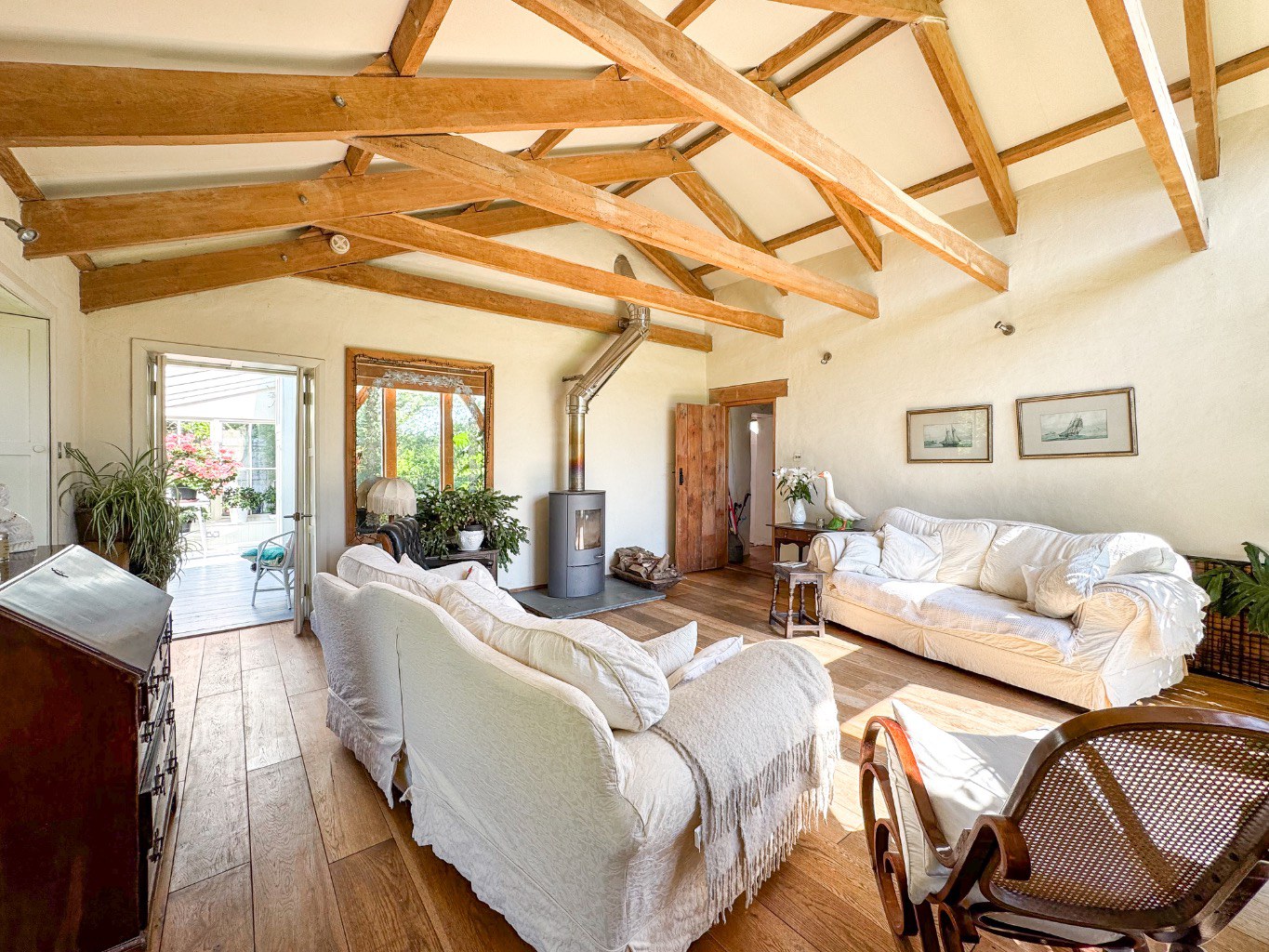Near Godolphin Cross, Countryside home set within large grounds, photo 16