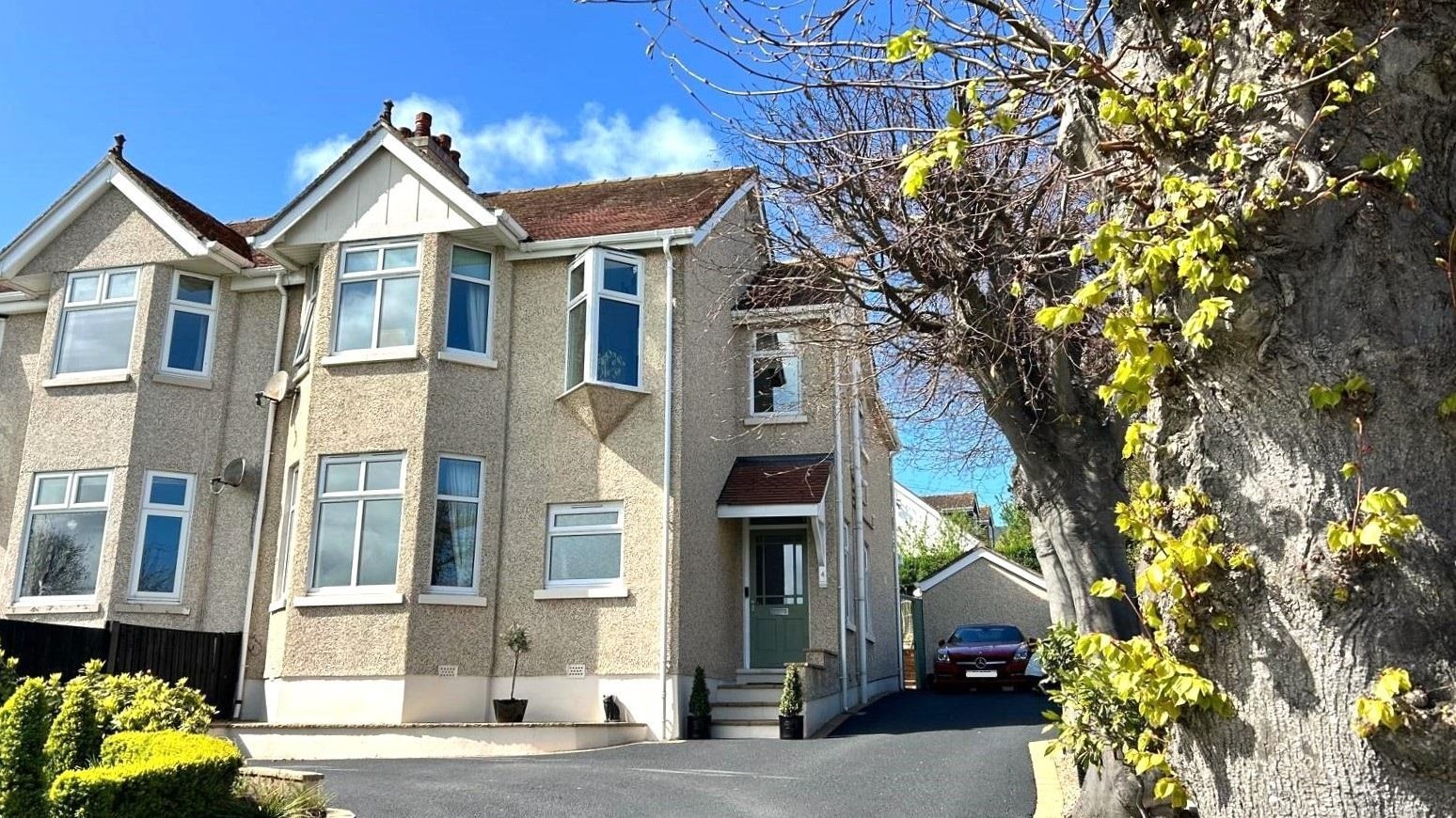 Llanrhos Road