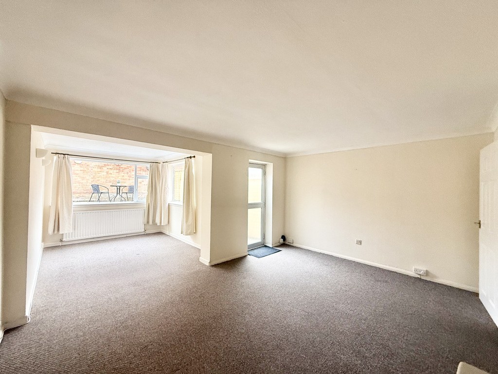 Balmoral Road, Yeovil, Somerset - No Chain, photo 7