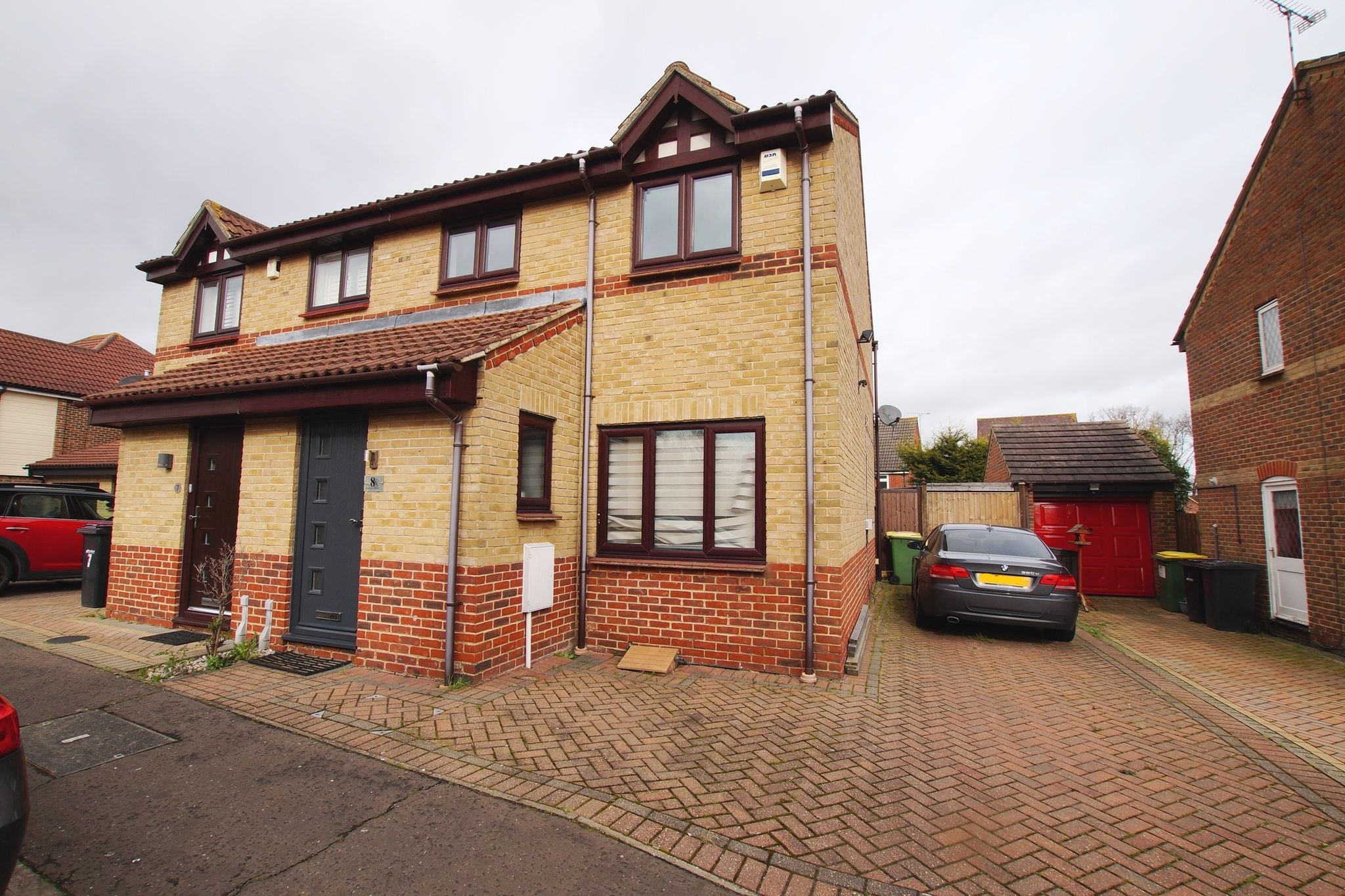Kingfisher Crescent