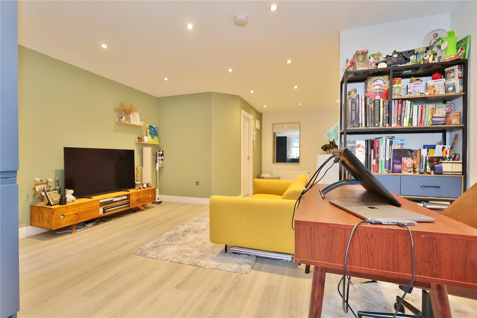 Copse Road, St. John's, Woking, Surrey, GU21, photo 5