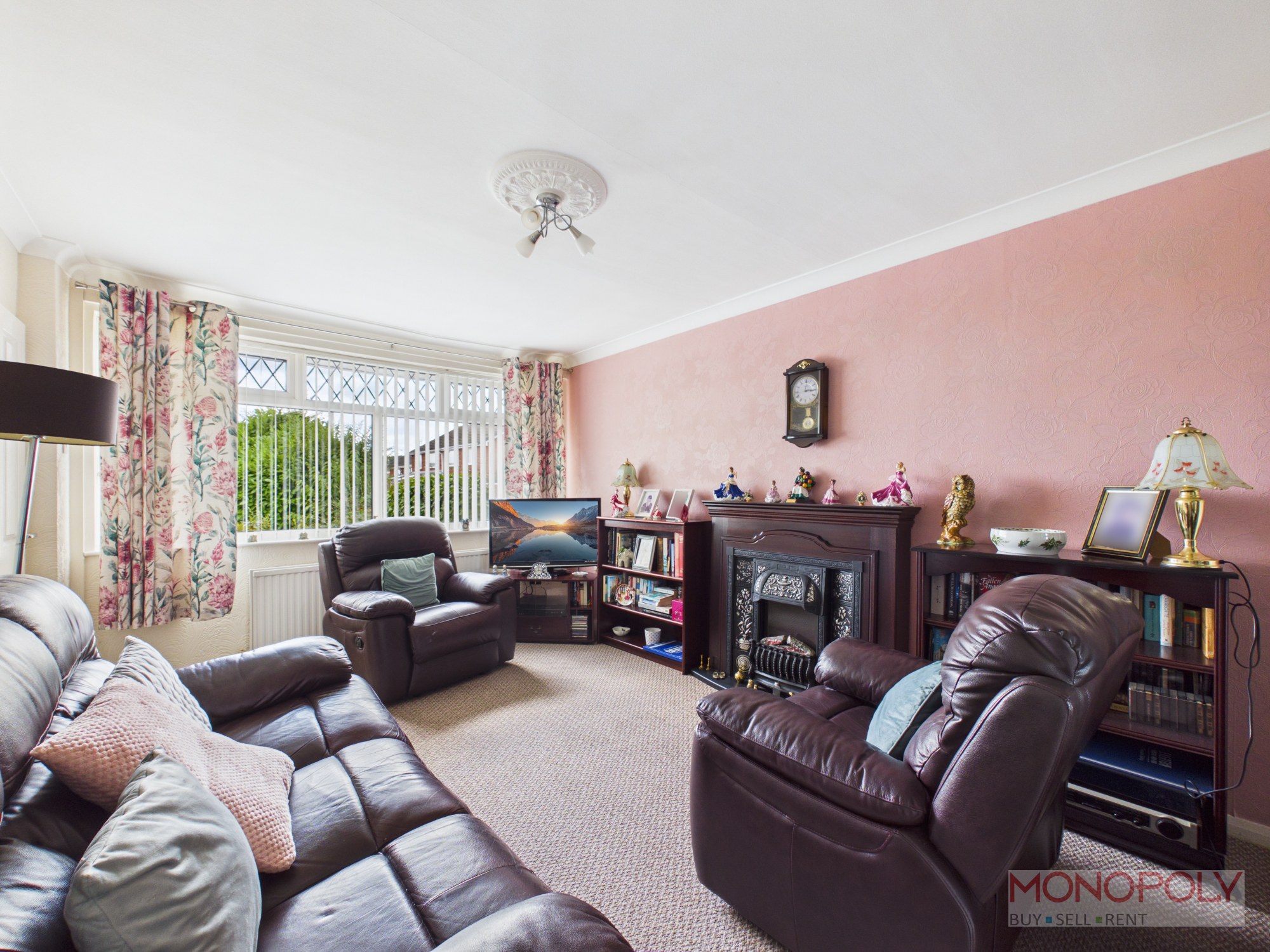 Ffordd Gryffydd, Llay, LL12, photo 3