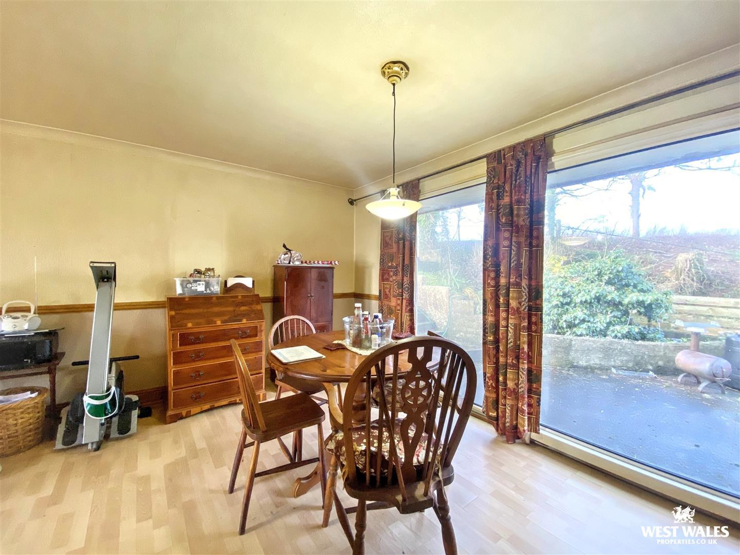 Stoneway Road, Laugharne, Carmarthen, photo 6