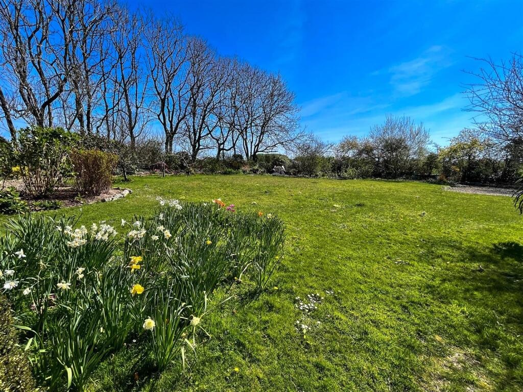 Large detached family home, Hayle Road, Nancegollan, photo 5