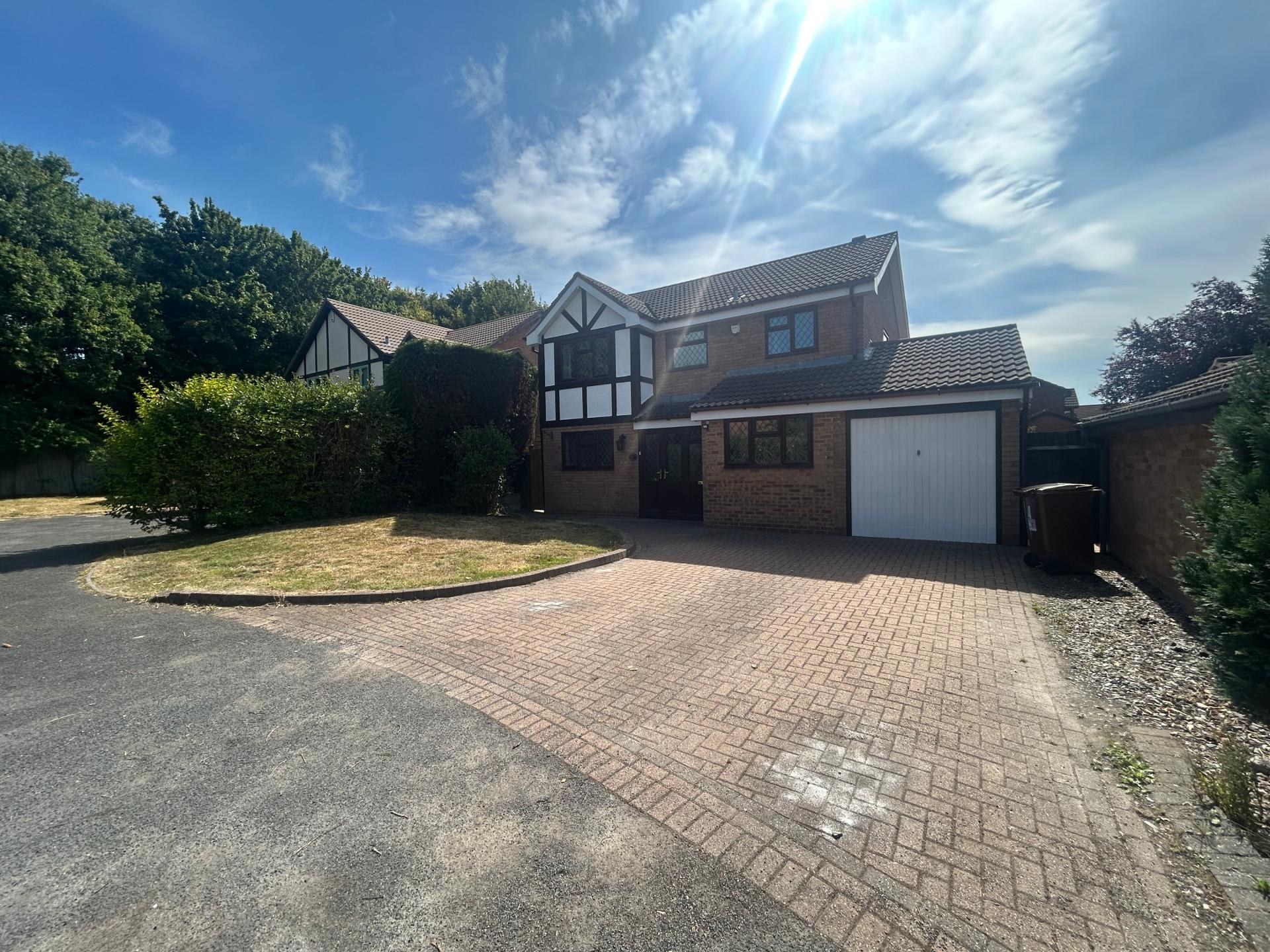 Gleneagles Drive