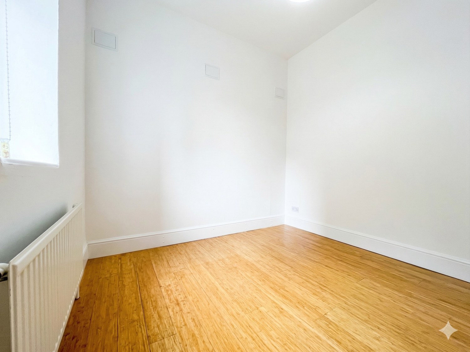 8 Darlaston Road, London, London, SW19, photo 5
