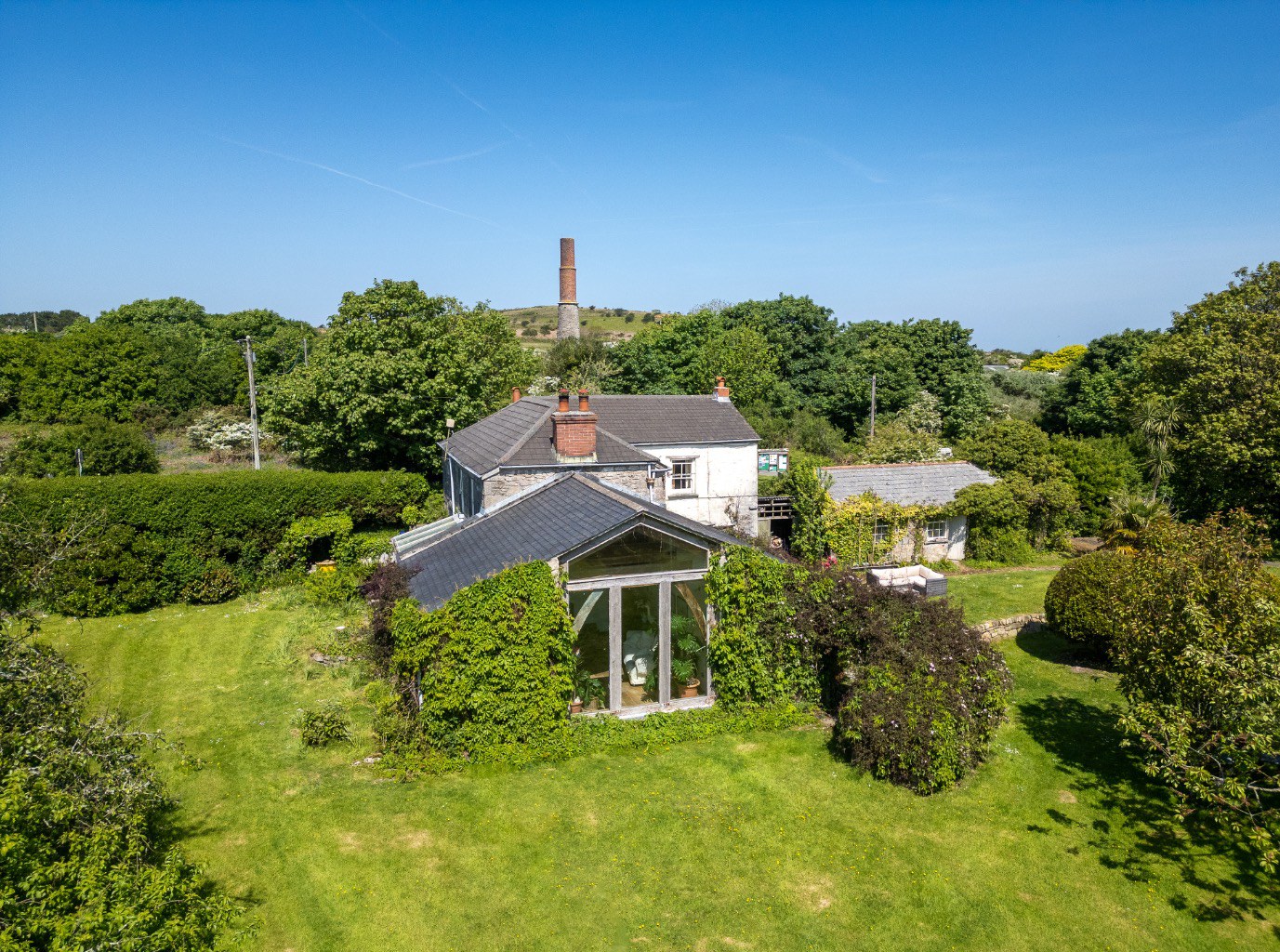 Near Godolphin Cross, Countryside home set within large grounds, photo 6