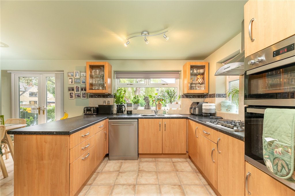 Avondale Road, Shipley, West Yorkshire, BD18, photo 3
