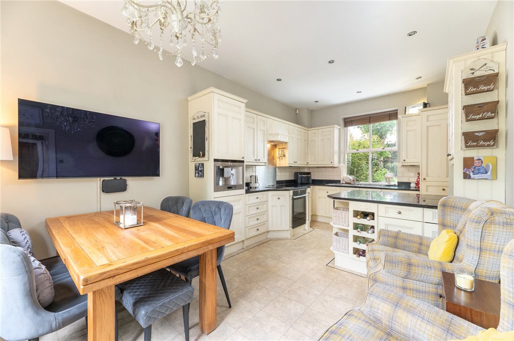 The Drive, Denholme, BD13, photo 2