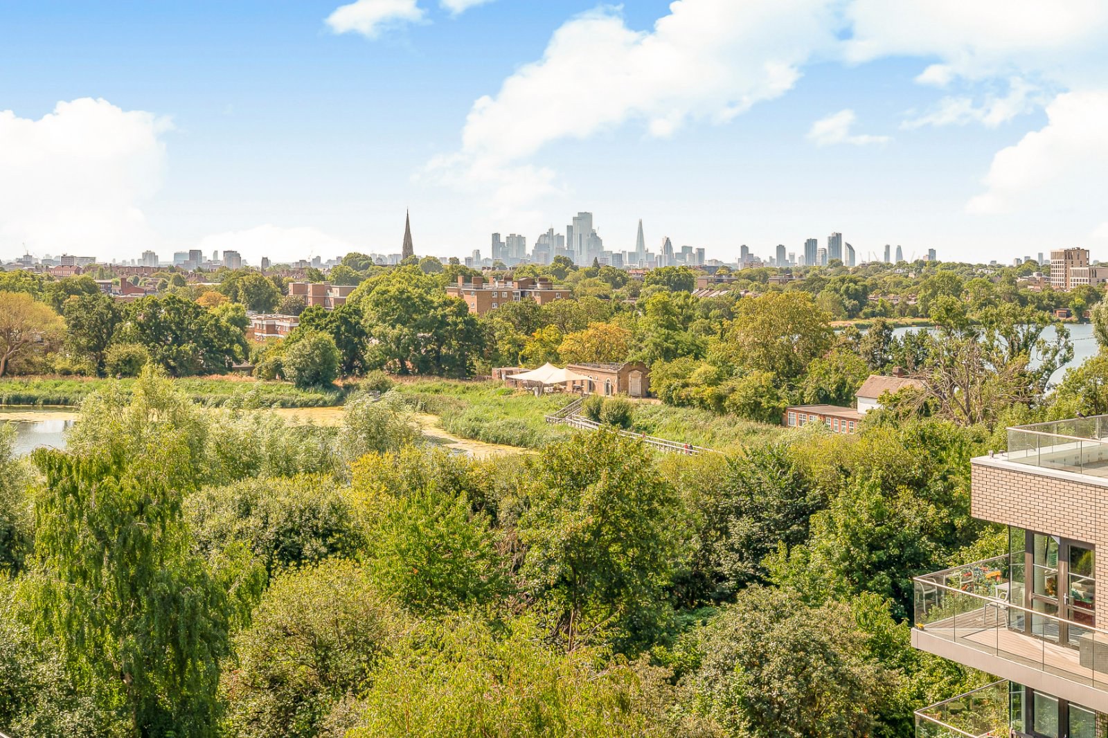 Devan Grove, London, N4, photo 22