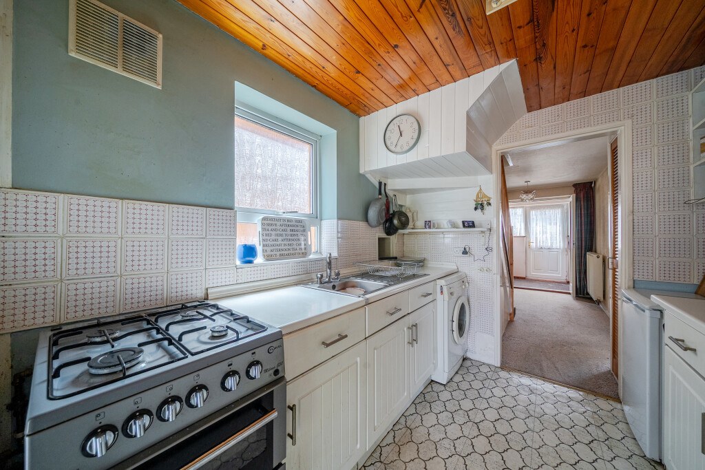 Barton Road, Langley, Berkshire, SL3, photo 24