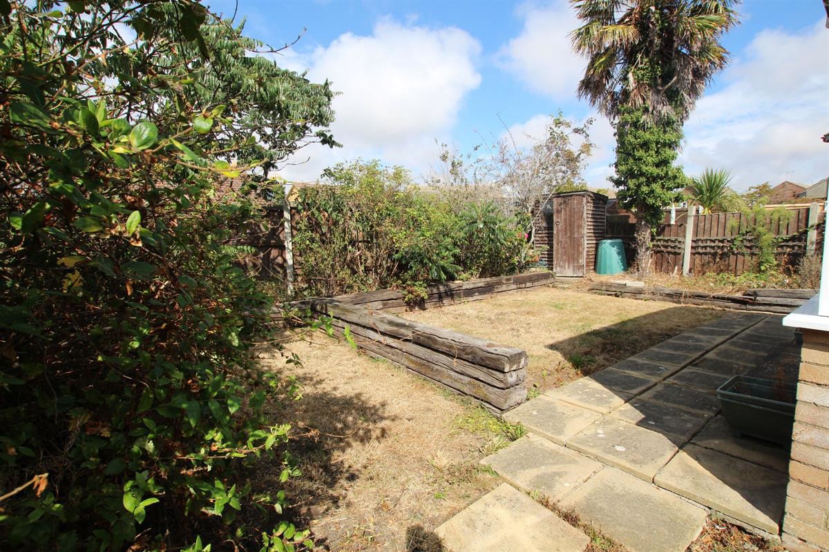 Fairlop Close, Clacton-on-Sea, photo 8