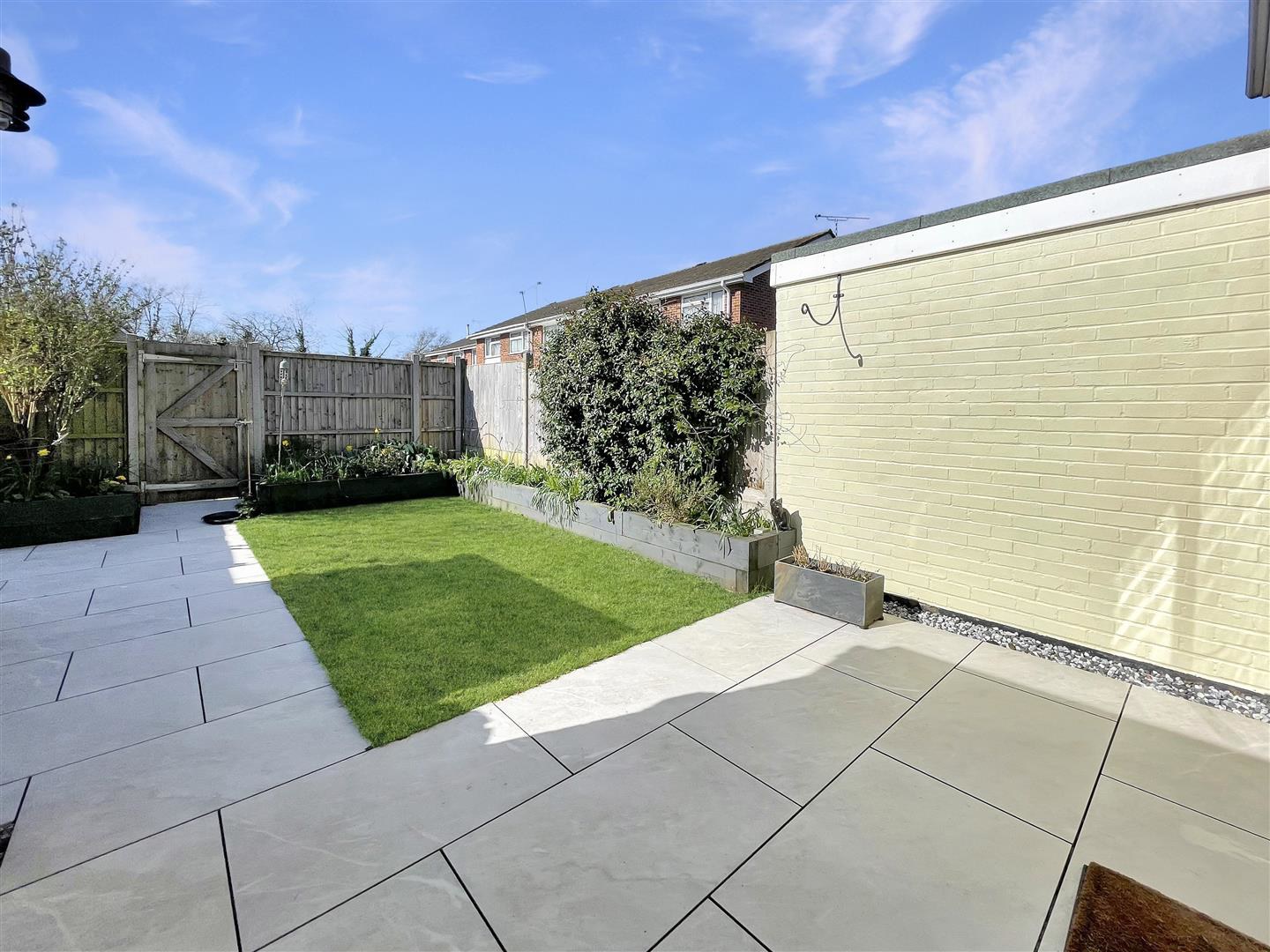 Queens Drive, Enderby., photo 17