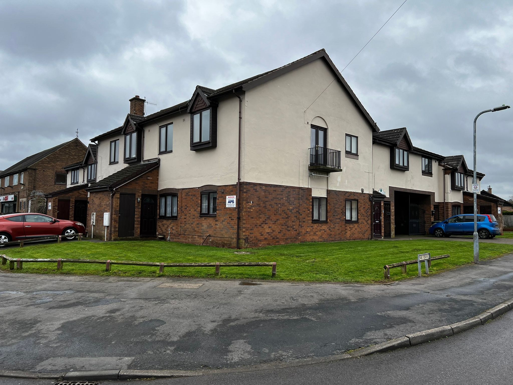2 Bed Flat – Oakash Court
