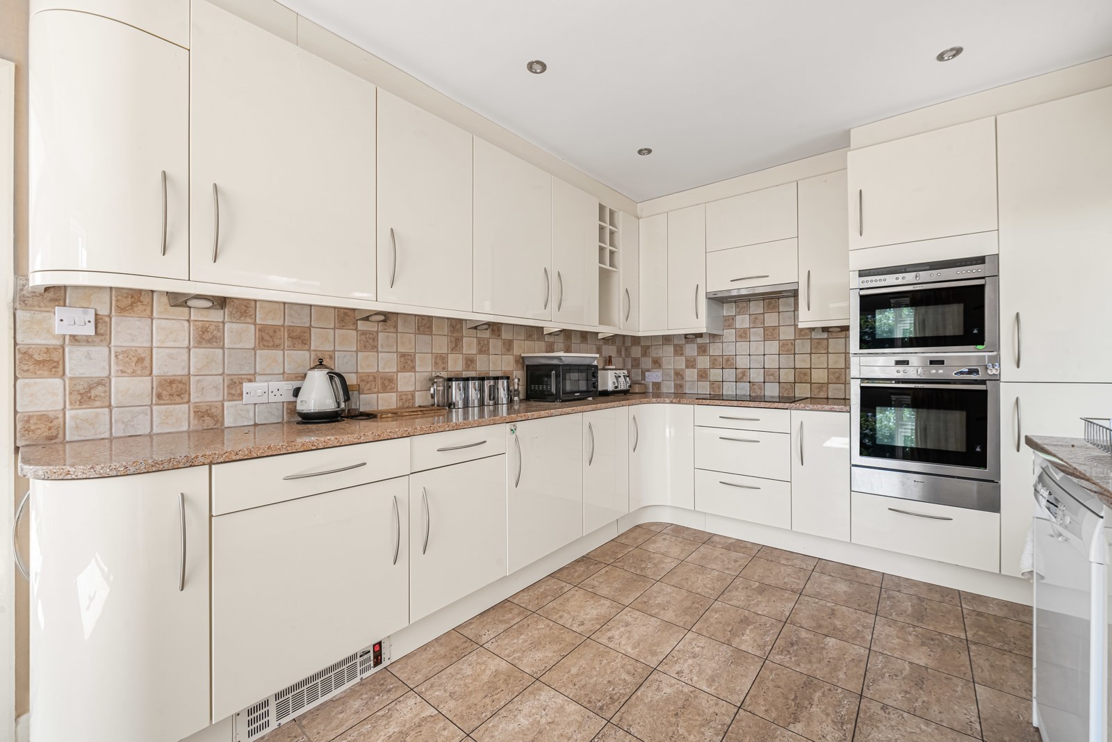 Copse Avenue, Farnham, Surrey, GU9, photo 3