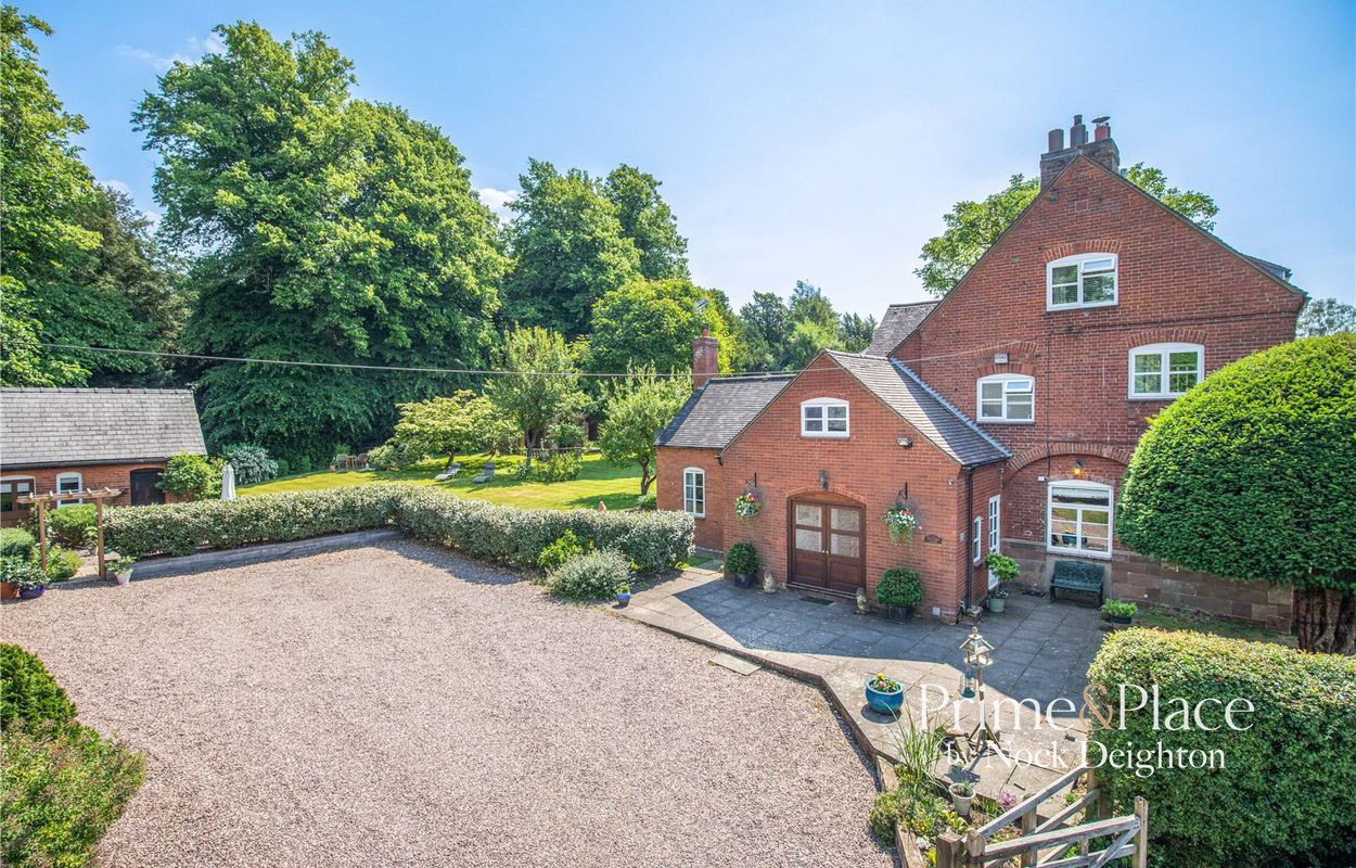The Butlers House Patshull Park Burnhill Green Wolverhampton WV6 7HY, photo 17