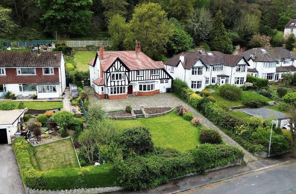 Ael Y Bryn Road, Colwyn Bay, Conwy, LL29, photo 5