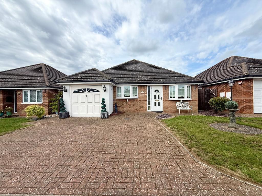 Claydon Close, Luton, LU3