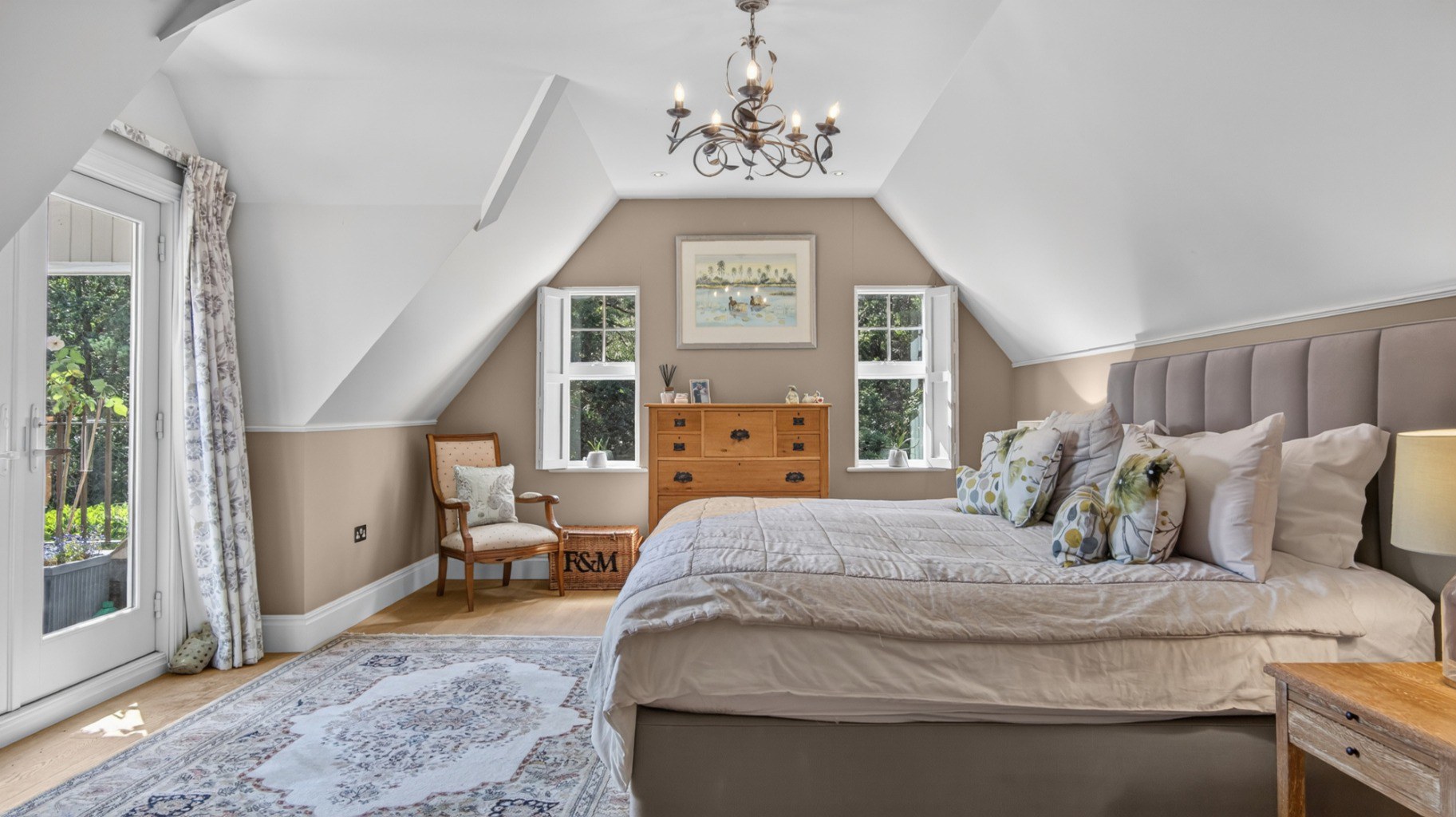 Farnham Road, Ewshot, Farnham, Hampshire, GU10 5AE, photo 21