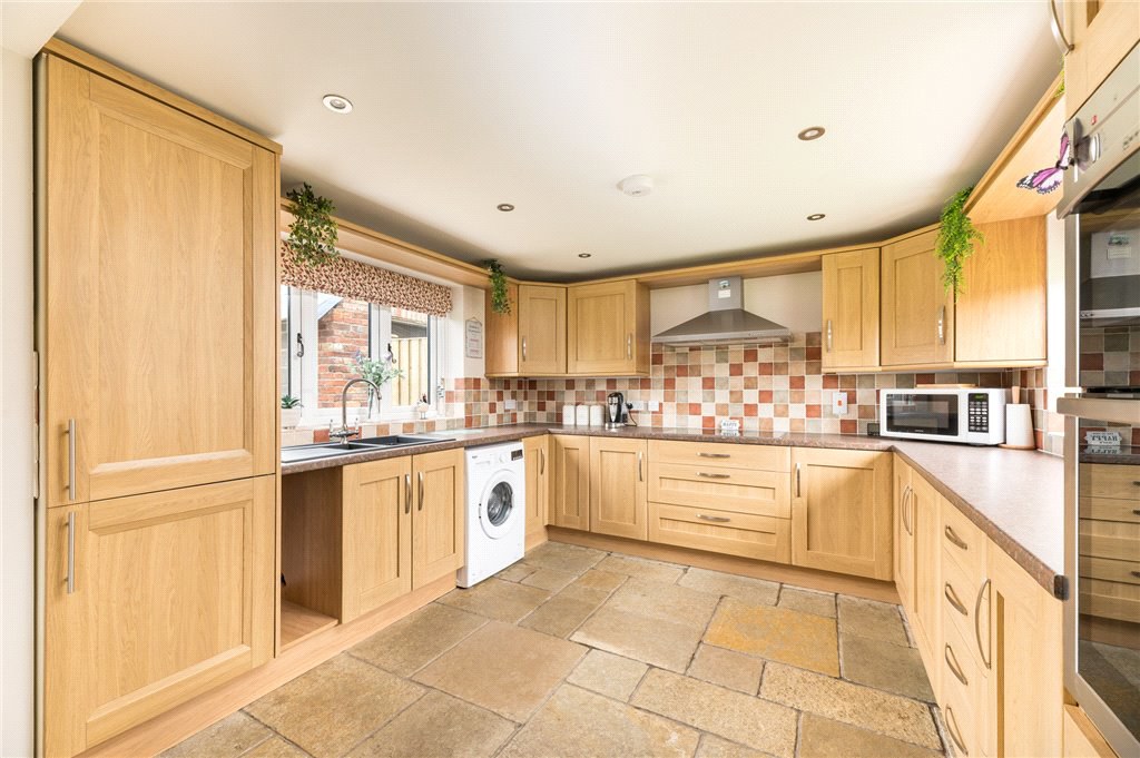 Bewholme Road, Atwick, Driffield, East Riding Yorkshire, YO25, photo 2