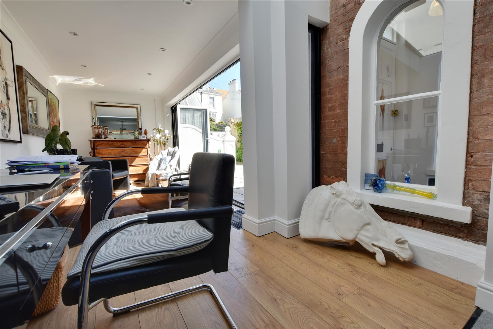 Portland Place, Hastings, photo 6