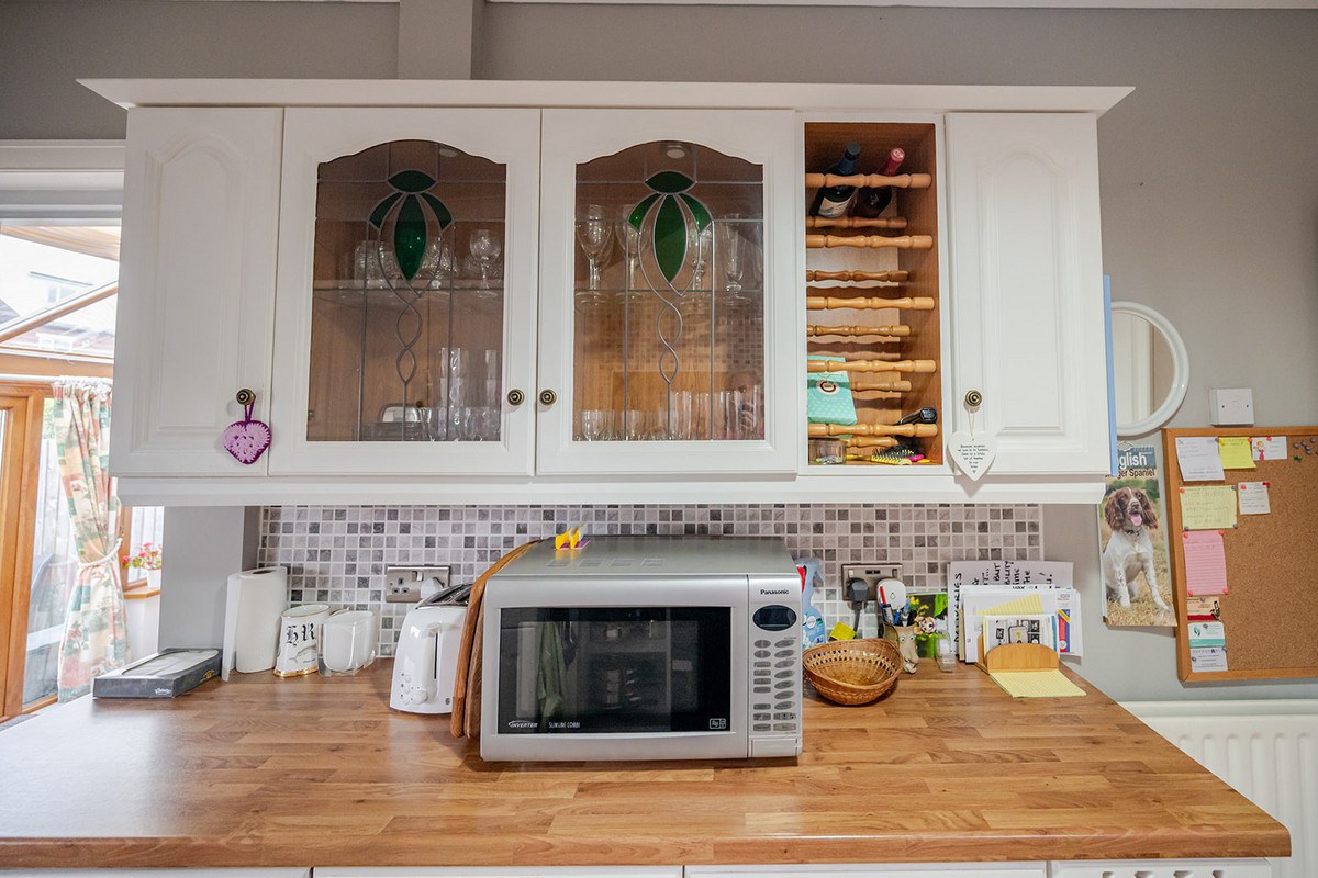 Spen Lane, Leeds, LS16, photo 45