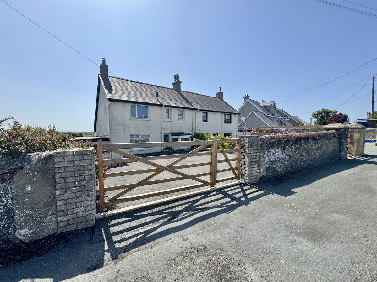 Snowdon View Road