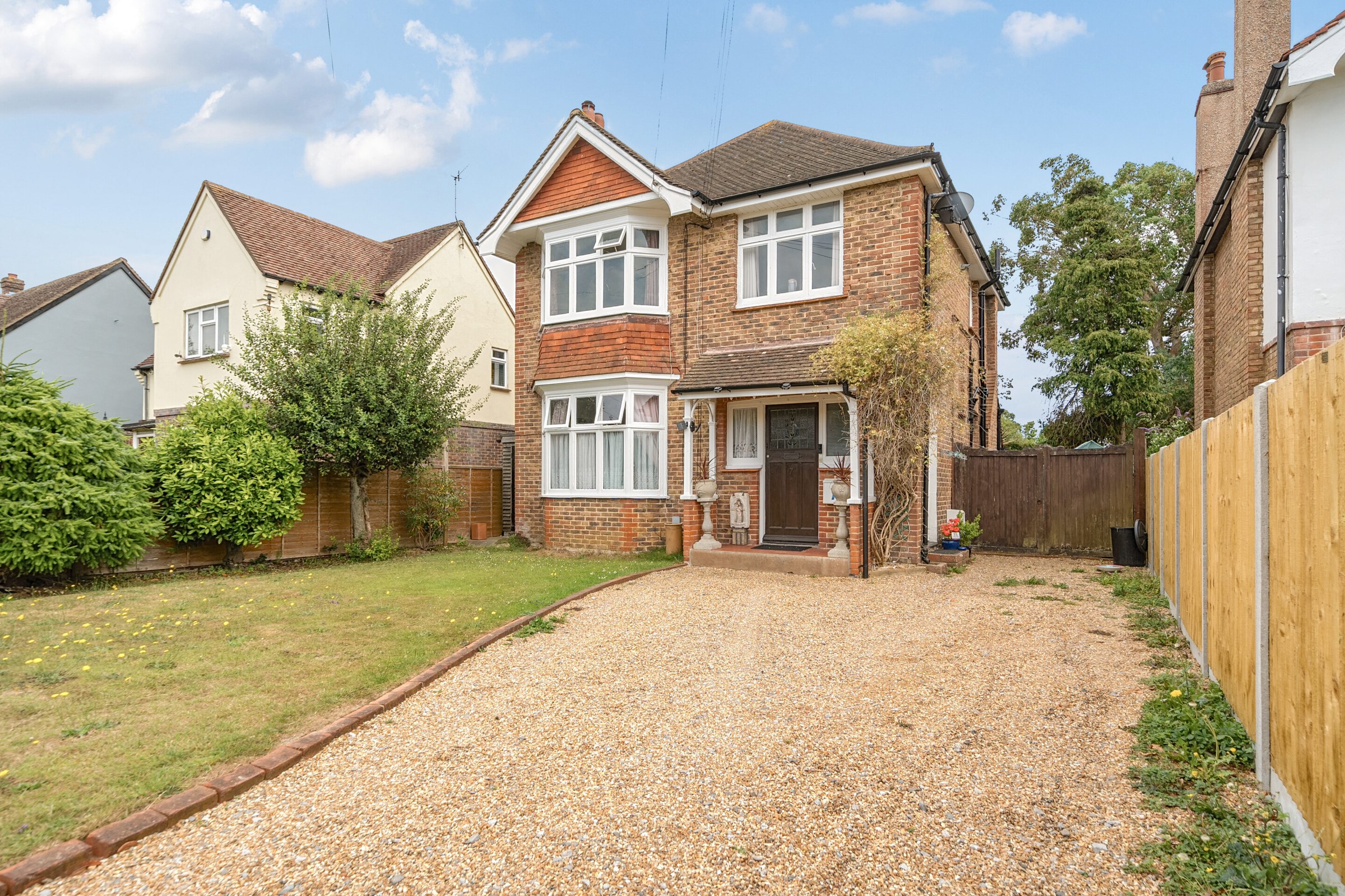 Parklands Avenue