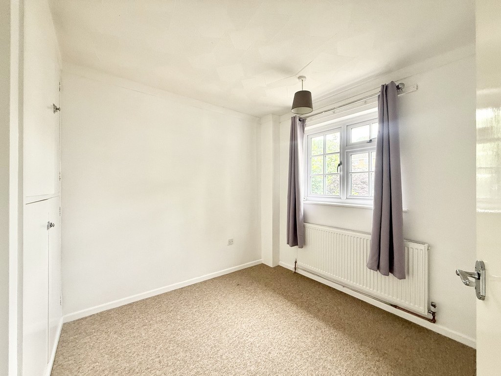 Lime Tree Avenue, Yeovil, Somerset - No Chain, photo 13