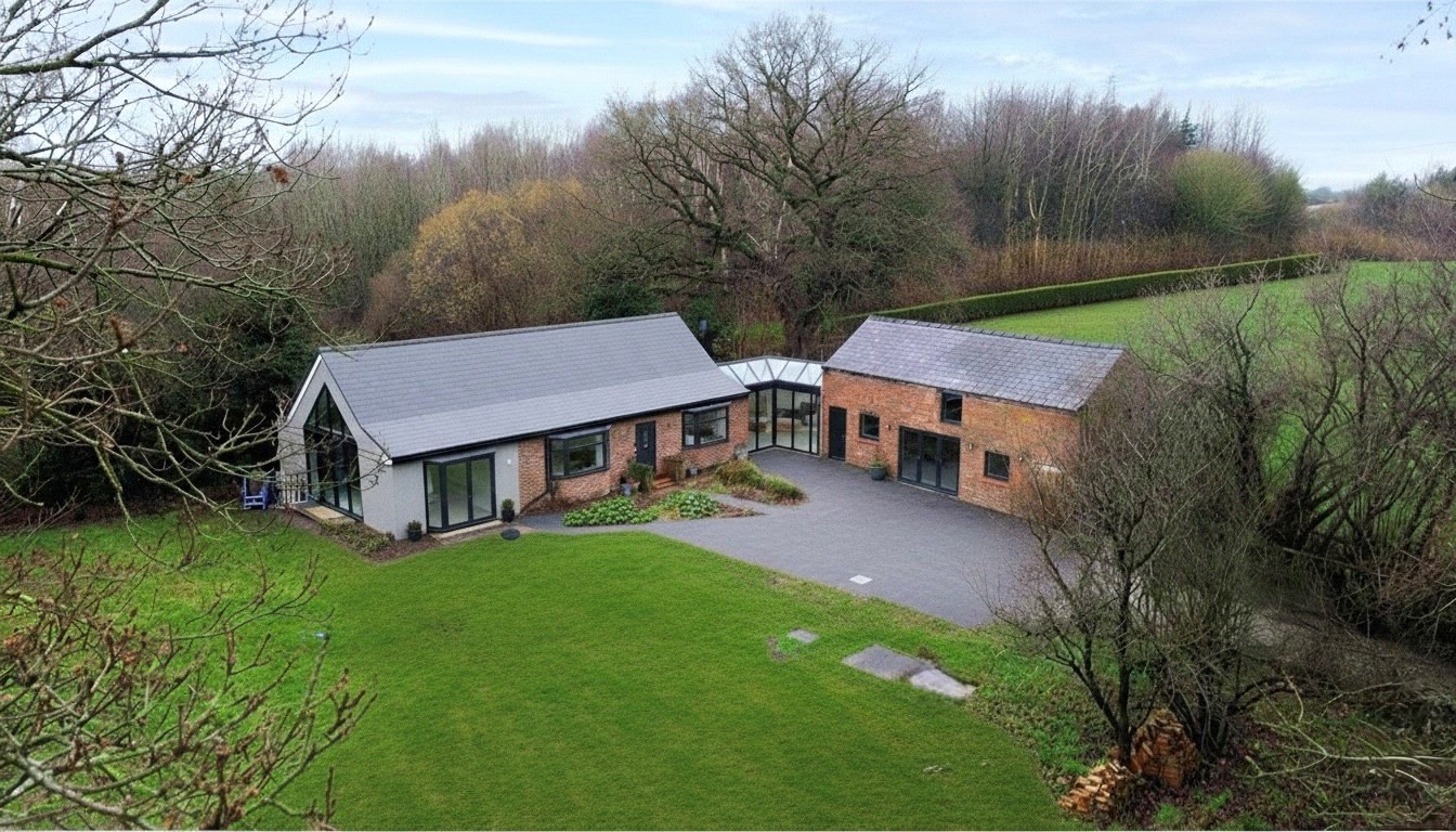 Manley Road, Alvanley, Frodsham, Cheshire, WA6, photo 2