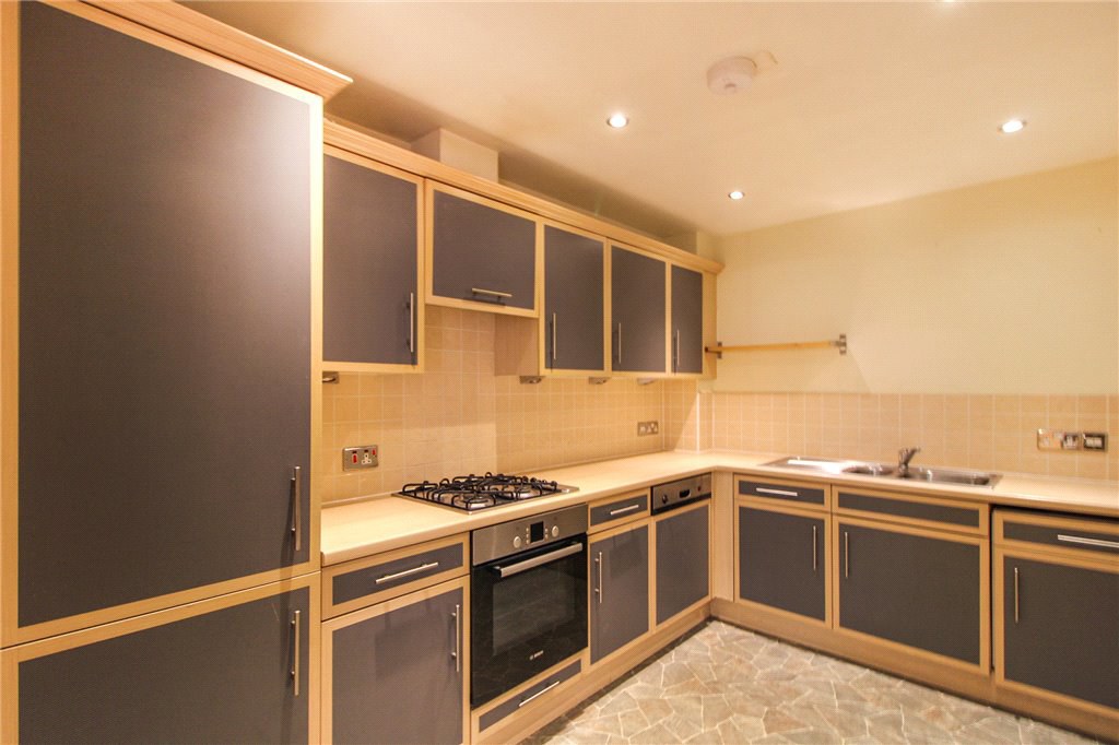 Carisbrooke Road, Leeds, West Yorkshire, LS16, photo 2