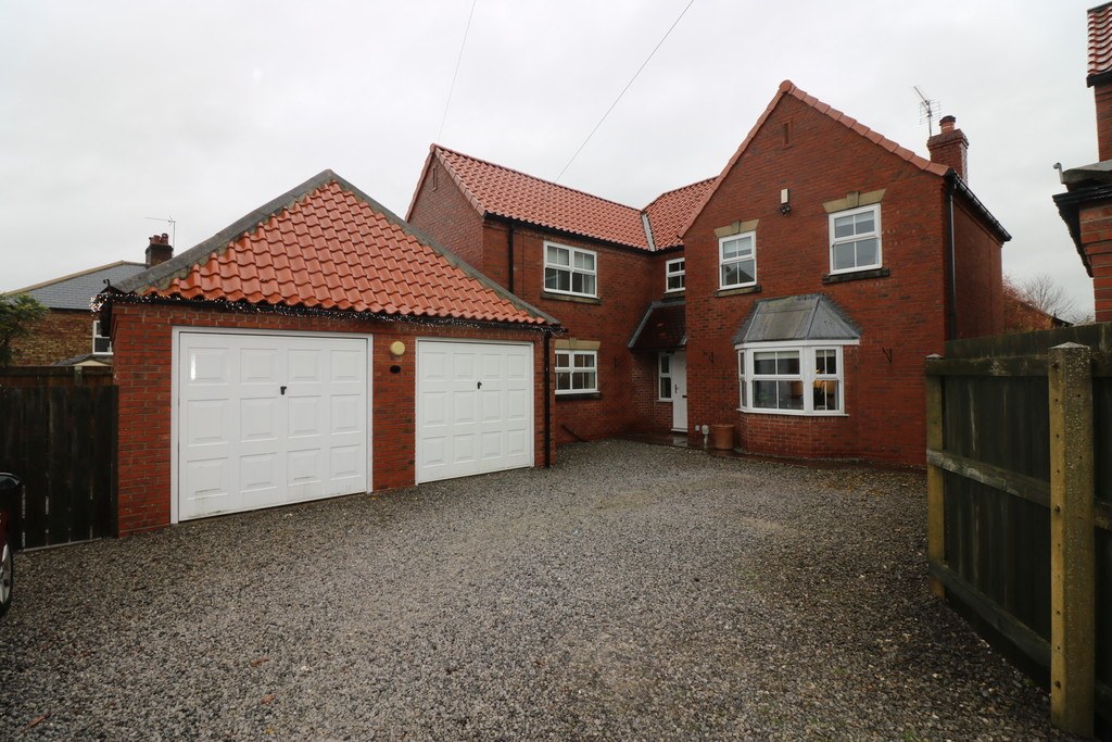 Appleton Court