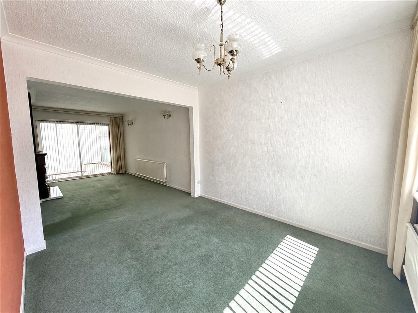 Venables Close, Fforestfach, Swansea, photo 4