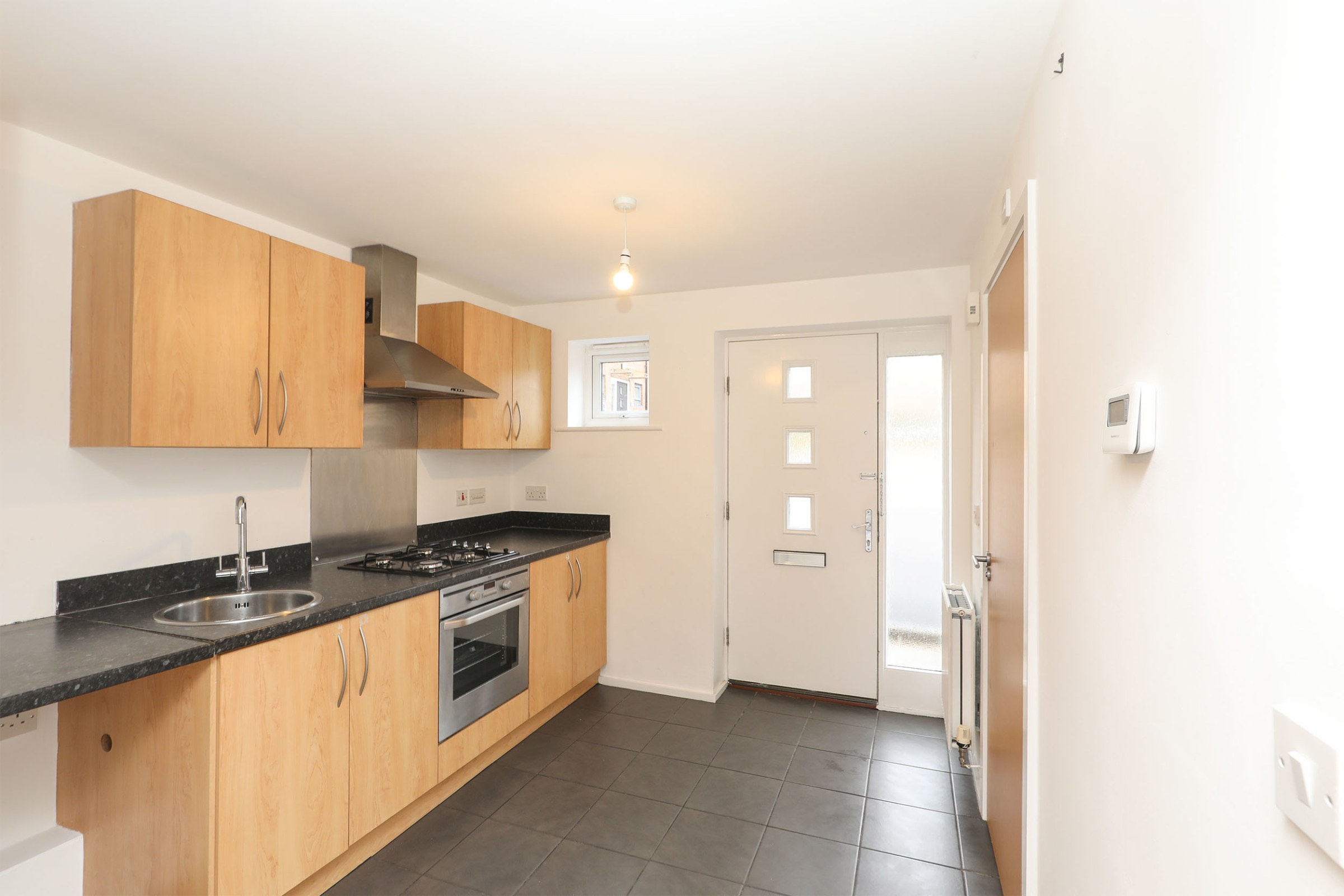 Oxclose Park Rise, Halfway, S20, photo 3