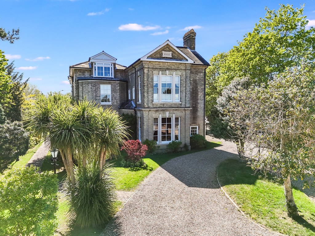 Baddow Court, Great Baddow, Chelmsford, photo 2