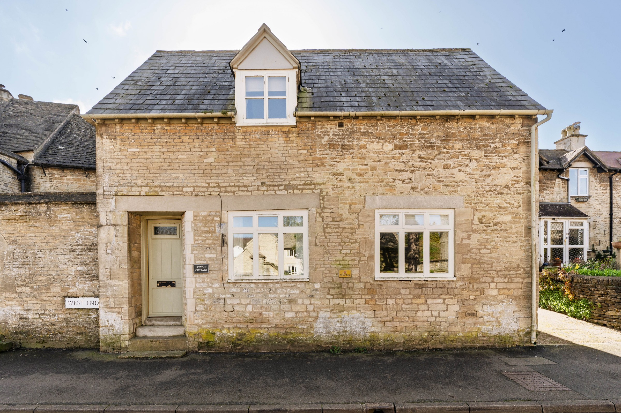 Ayton Cottage West End