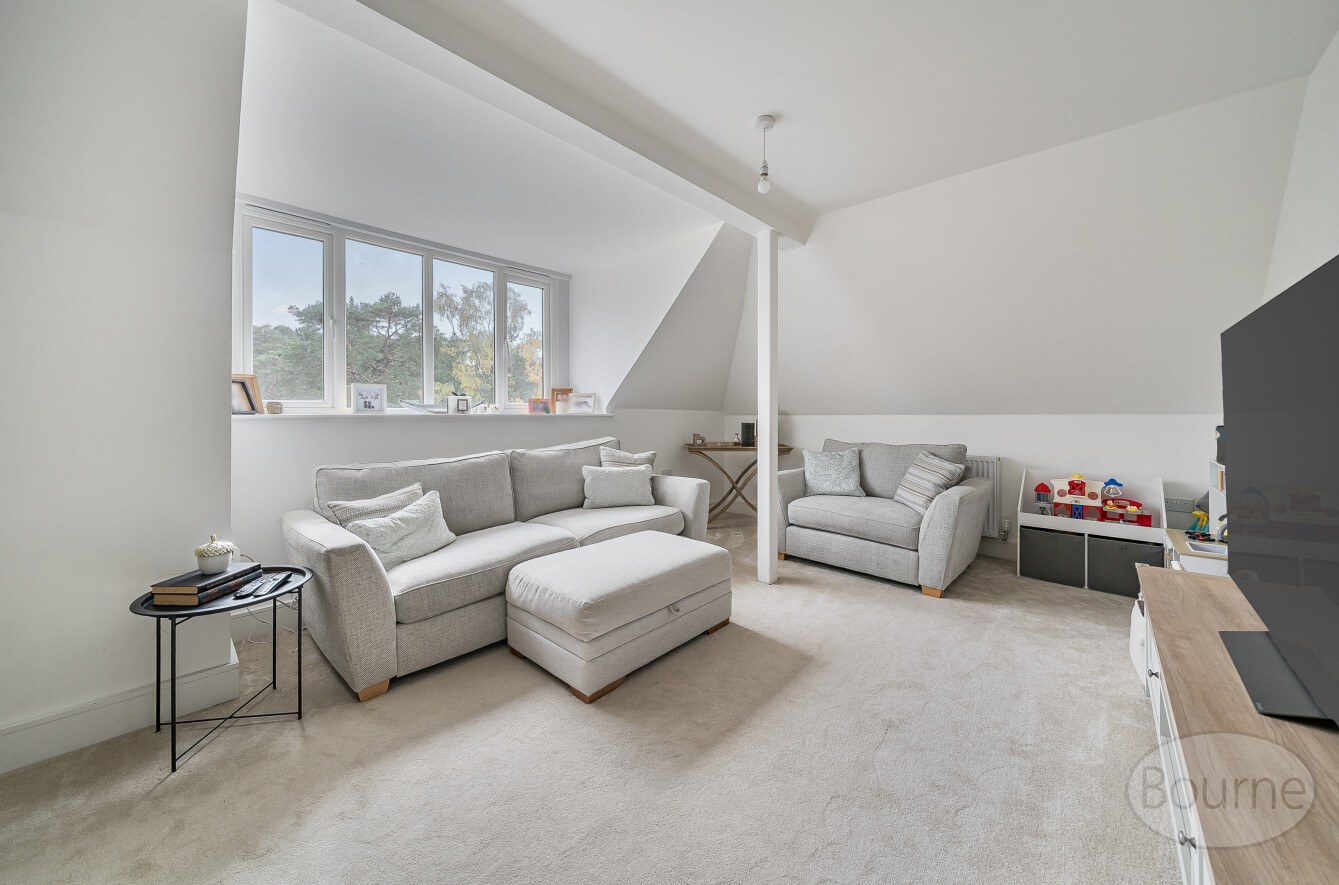 Swallowtail Grove, Frimley, Camberley, Surrey, GU16, photo 11